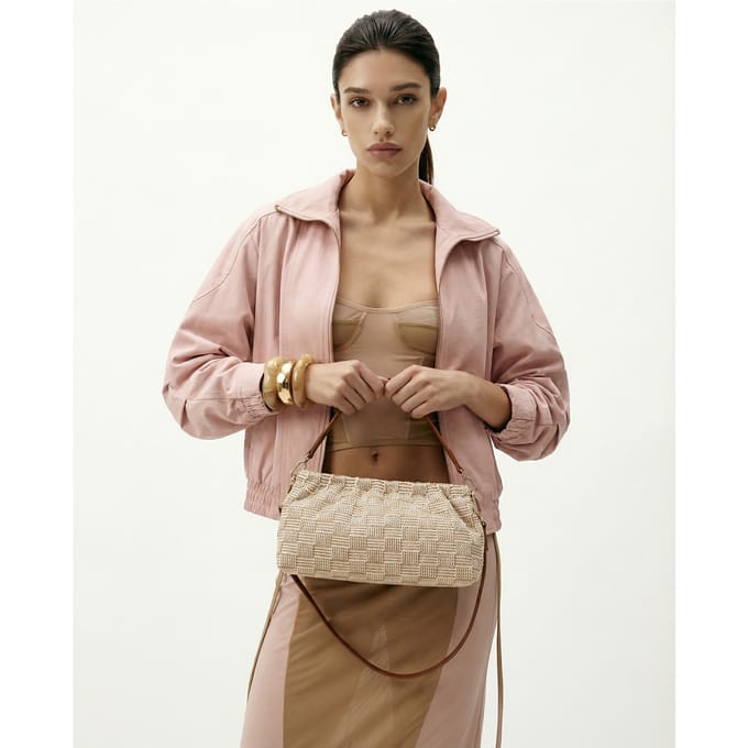 Kassandra Schoudertas Women