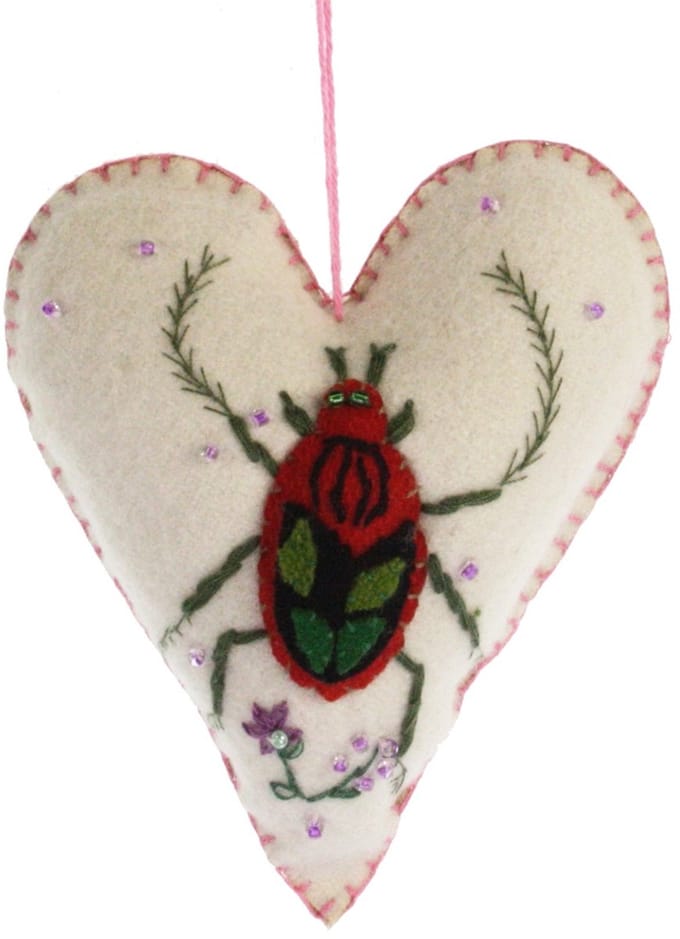 Hart Kever rood, vilt 9x3,5x11cm