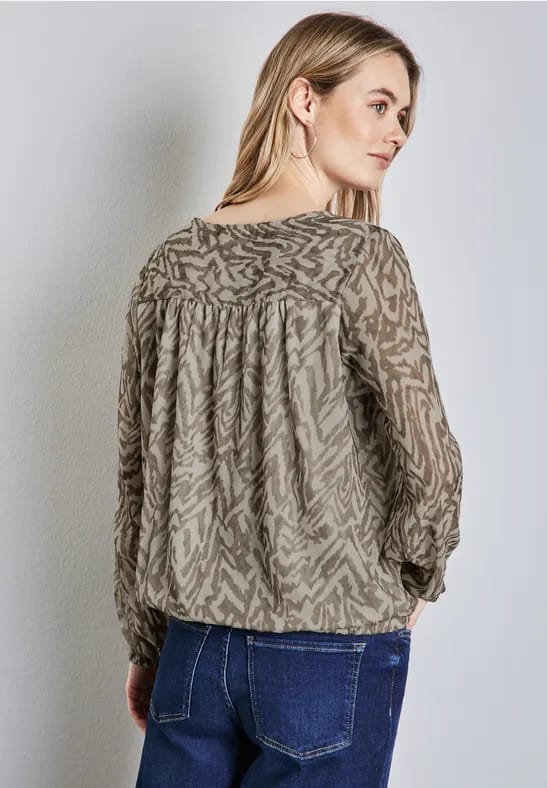 Chiffon blouse met rimpels