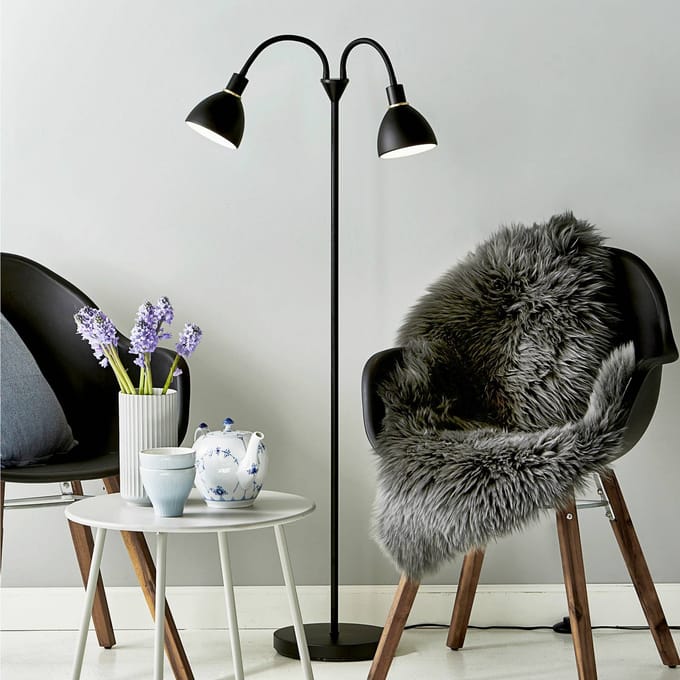 Nordlux Vloerlamp Ray met 2 lichtbr. uit zwart metaal