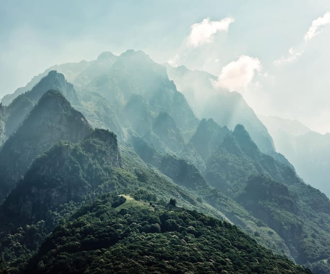 Fotobehang - The Summit 300x250cm - Vliesbehang