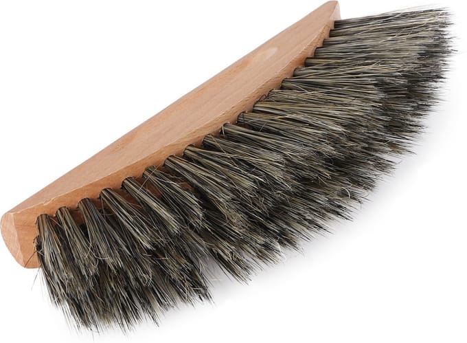 Schildersstoffer Vladder, 16 cm, Halve maan, grijs varkenshaar FSC