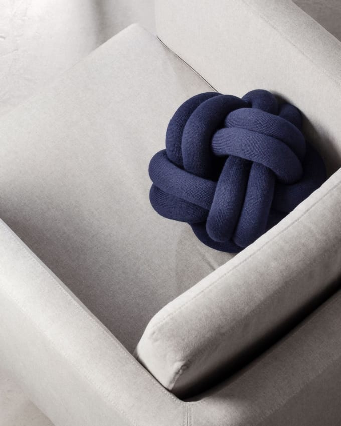 Design House Stockholm - Knot kussen - donkerblauw