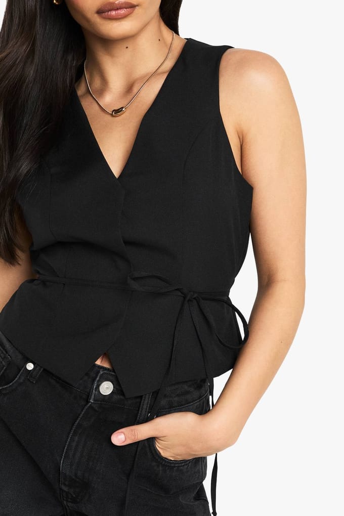 boohoo Dames Getailleerd gilet met gebonden taille | Zwart | Maat: 44