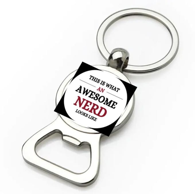 Akyol - an awesome nerd flesopener - Nerd - echte nerds - school - verjaardagscadeau - kado - gift - 9 bij 3 cm