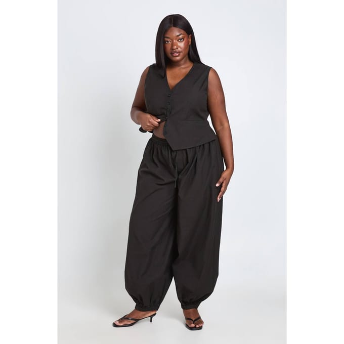 boohoo Dames Plus Linnen-look Ballonbroek | Zwart | Maat: 46