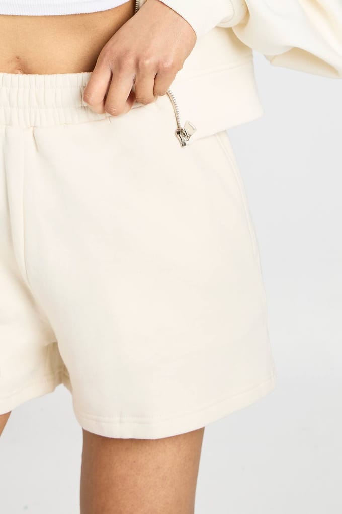 boohoo Dames Tall Sweatshort Met Hoge Taille En Interne Trekkoord | Ecru | Maat: Small