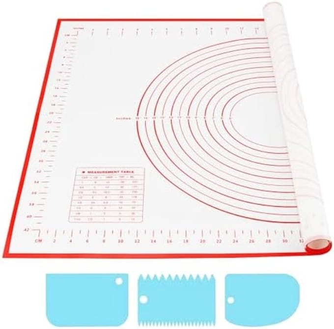 PromoHome Siliconen Deegrolmat - Extra Groot Formaat met Meetmarkeringen en 3 Gratis Deegschrapers