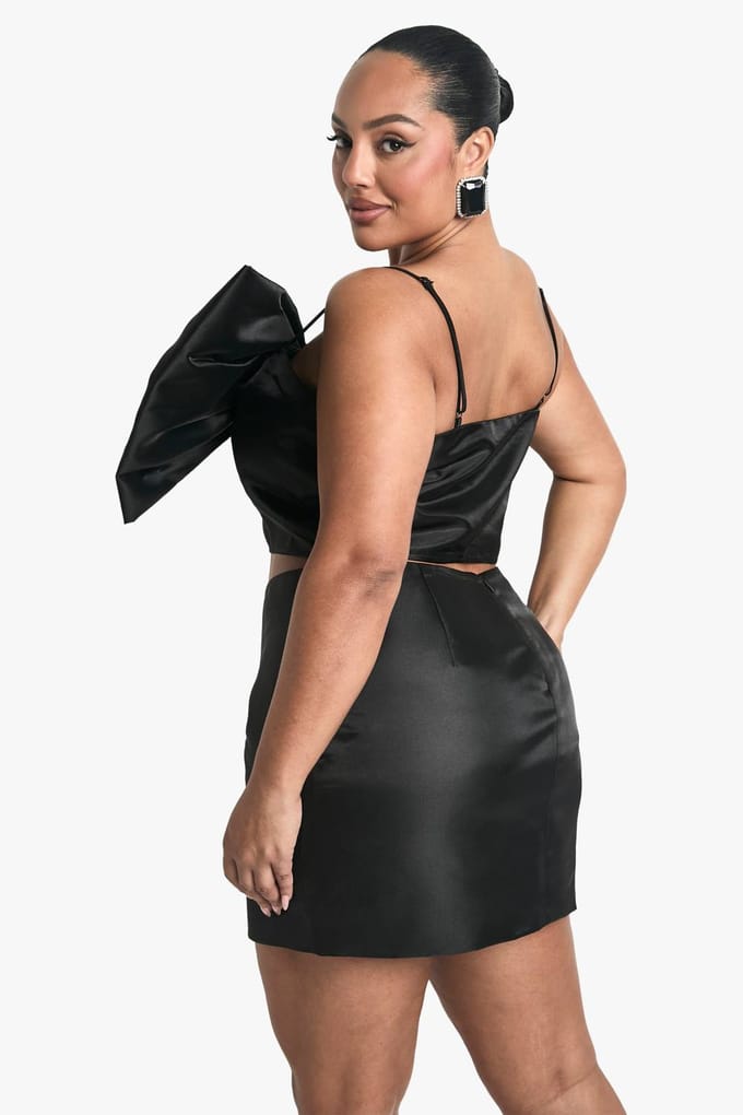 boohoo Dames Plus Taffeta Bow Bandeau Top | Zwart | Maat: 54
