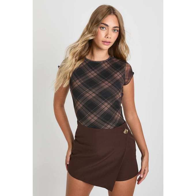 boohoo Dames Mini skort met wrap-front en gouden afwerking | Bruin | Maat: 36