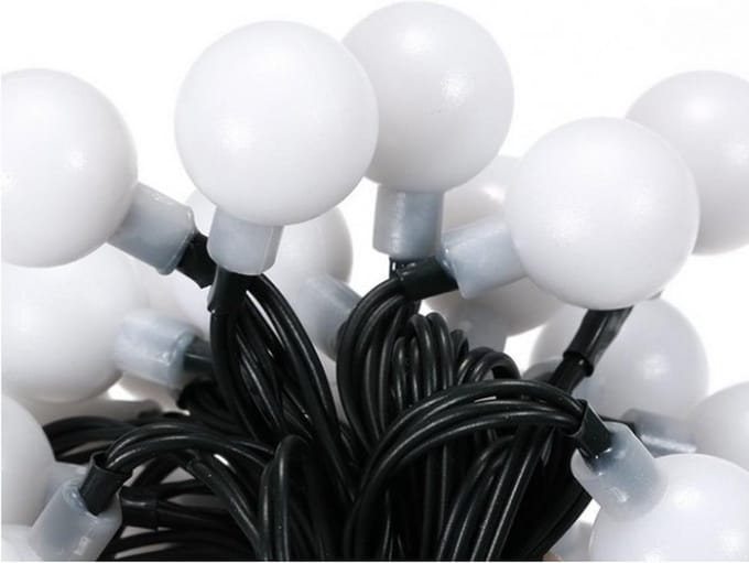 Solar LED lichtsnoer 50 melkglas bol lampjes met usb poort