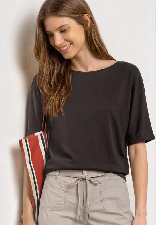 Basic Shirt met boothals en elastische zoom
