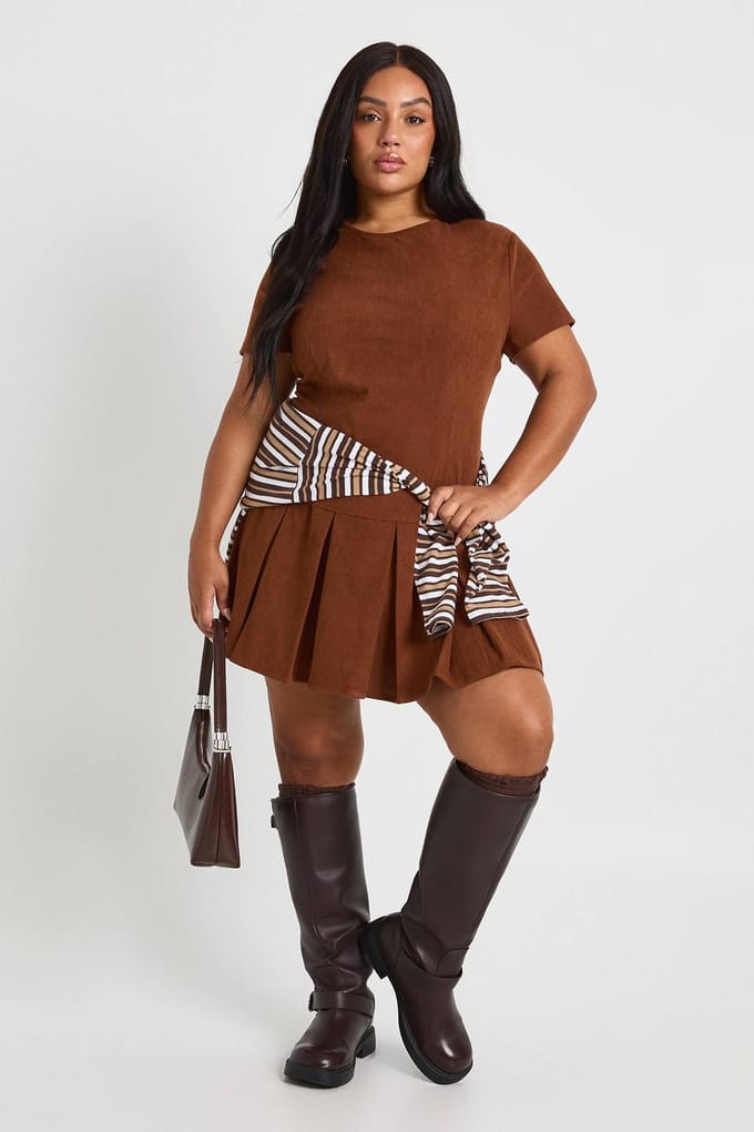 boohoo Dames Plus Cord geplooide zoom shiftjurk | Tan | Maat: 44
