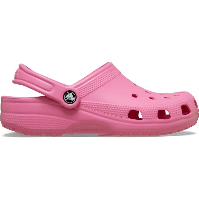 Crocs classic clog in de kleur roze.