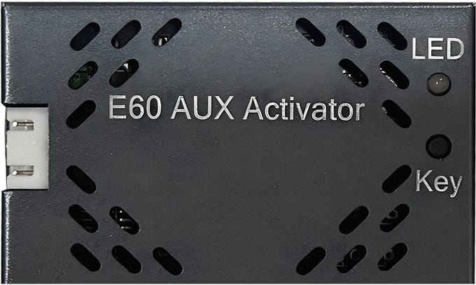 JUNSUN AUX Audio Activator Ontgrendel het verborgen AUX-menu van originele auto's geschikt voor BMW E60 E61 E63 E64 CCC Systeem(2003-2010)