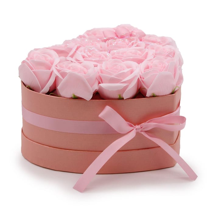 Zeep Bloemen Geschenkset - 13 Roze Rozen - Hartvorm - 23.5x20x15cm