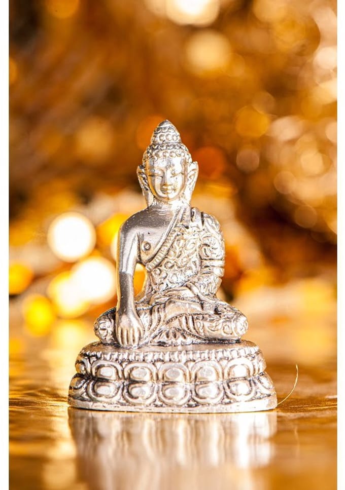 Sakyamuni boeddha messing verzilverd 5,5 cm