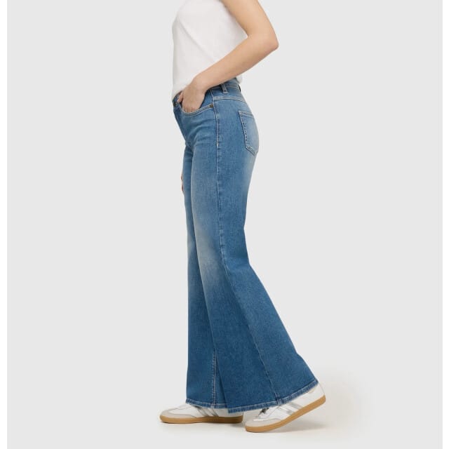 flared fit jeans in 5-pocketmodel