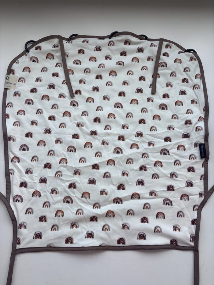 Zonnedoek van Het Stofnestje met bloemen print