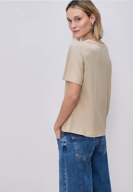 Basic Shirt met schouders