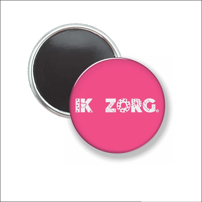 Button Met Magneet 58 MM - Ik Zorg - Roze - NIET VOOR KLEDING