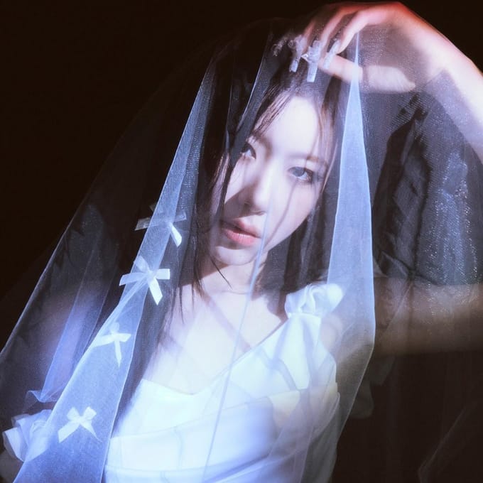 ITZY - [MOTTO] Mini Album LID Chaeryeong