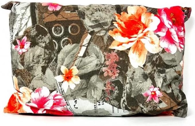 Madison sierkussen 60x40 cm Newspaper taupe