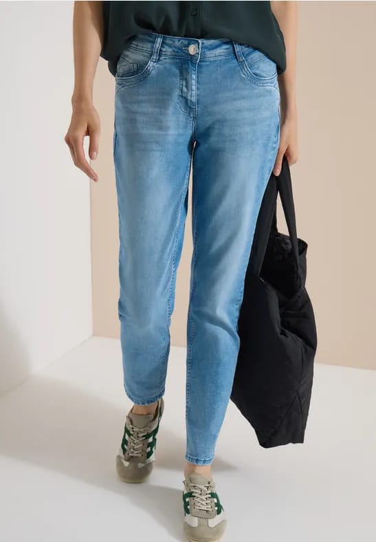 Jeans met Mid Waist-taille en Slim Leg-pijpen in casual pasvorm