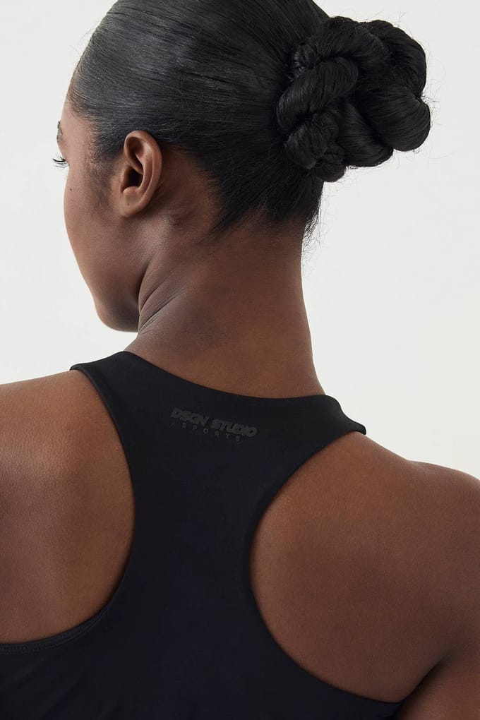 Dames DSGN Studio Ultra Sculpt Racerback Gevoerde Vest Top | Zwart | Maat: XL