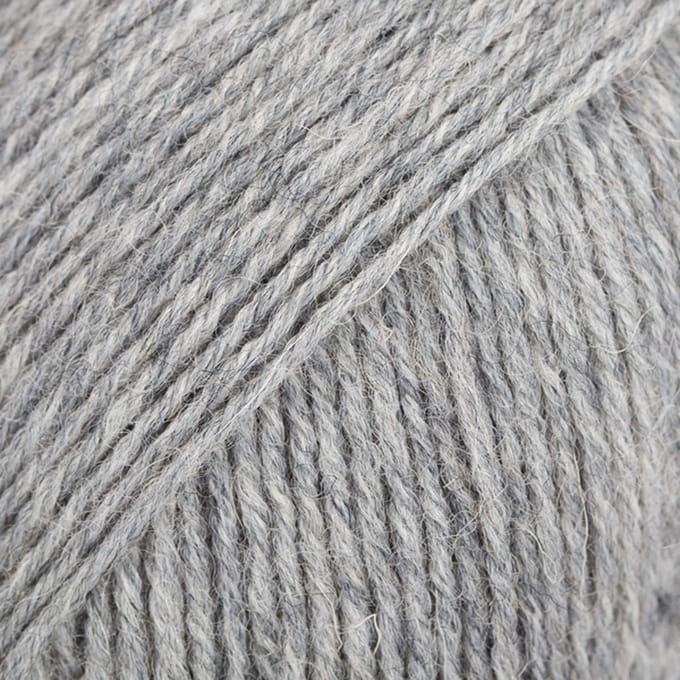 DROPS Fabel Uni Colour - 115 lichtgrijs - Wol Garen