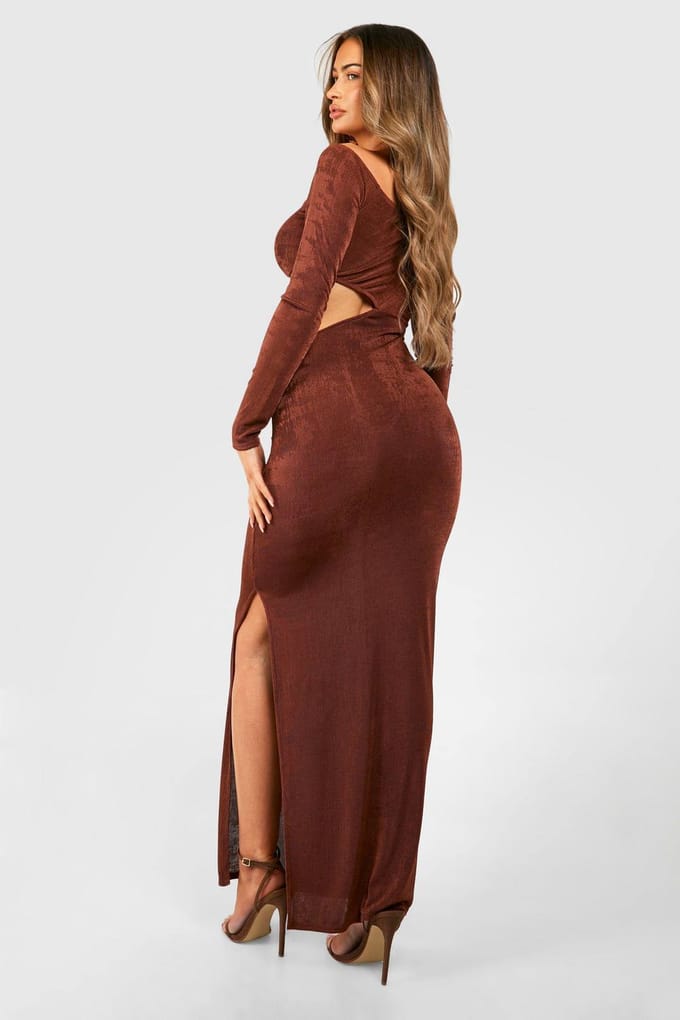boohoo Dames Bardot Gerimpelde Acetate Slinky Maxi-jurk met Split Benen | Chocoladebruin | Maat: 42