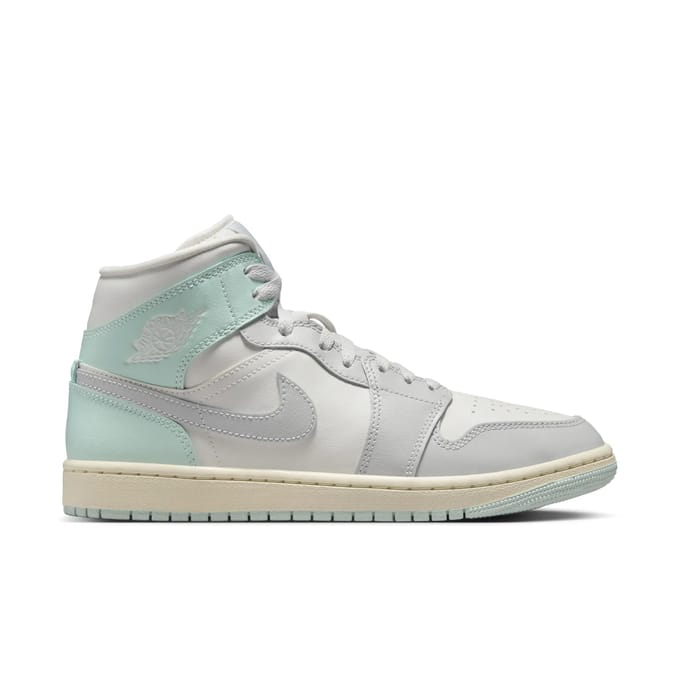 Damestrainers Nike Air Jordan 1 Mid