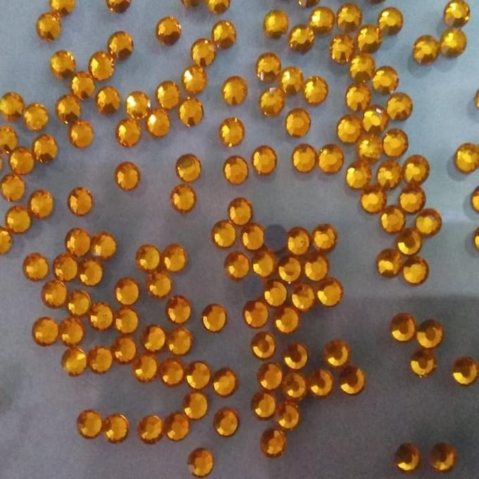 Strass steentjes DMC 5 A Hotfix Topaz SS20