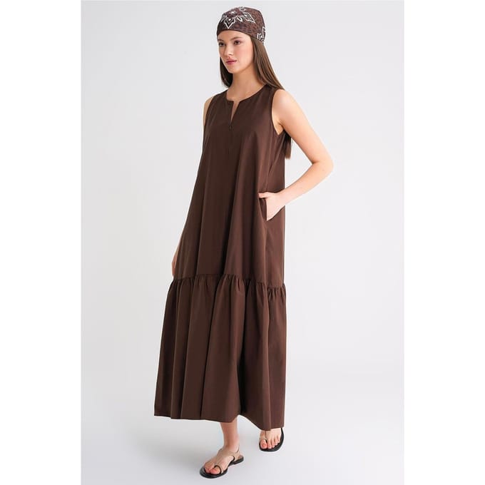 Maxi-jurk met Kraag en Ruffle-details