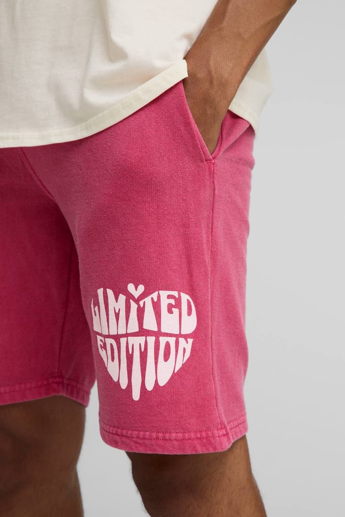 Regular Fit Shorts Met Limited Heart Grafische Print En Washed Jersey | Red | Size Medium