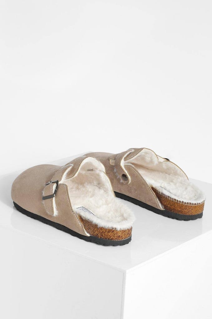 boohoo Dames Fur Lined Closed Toe Clog | Taupe | Maat: 36