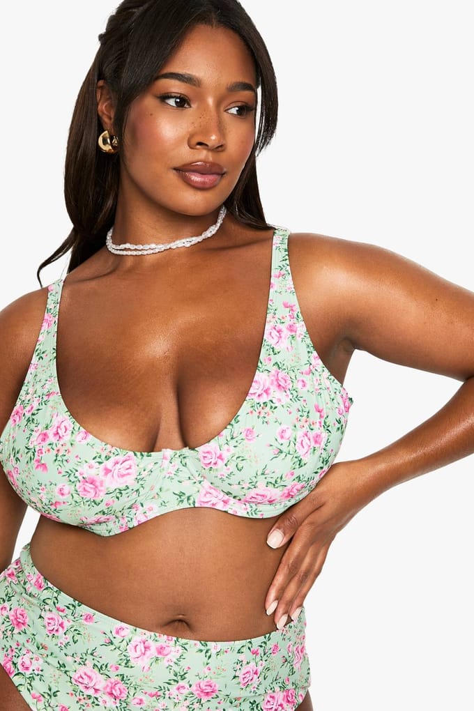 boohoo Dames PLUS DITSY BLOEMEN BIKINI SET | Baby Pink | Maat: 26