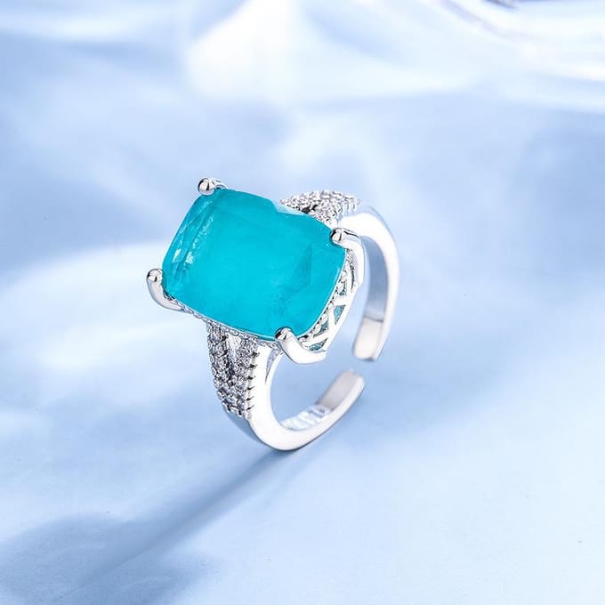 Luxe Licht Luxe Topaas Groene Ring Explosie Europese en Amerikaanse Mode Openingsring white