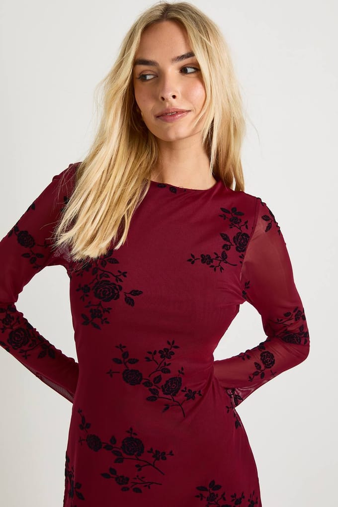 boohoo Dames Devore mini-jurk met uitlopende mouwen | Wijn | Maat: 38