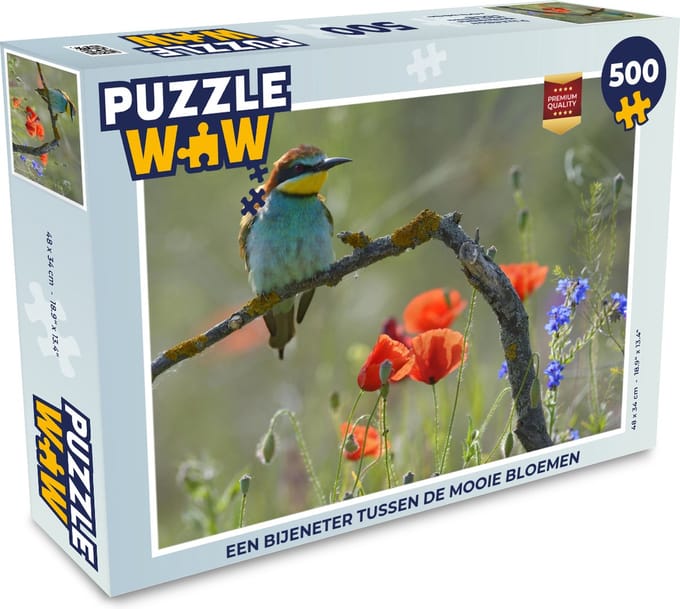 Puzzel Een Bijeneter tussen de mooie bloemen - Legpuzzel - Puzzel 500 stukjes