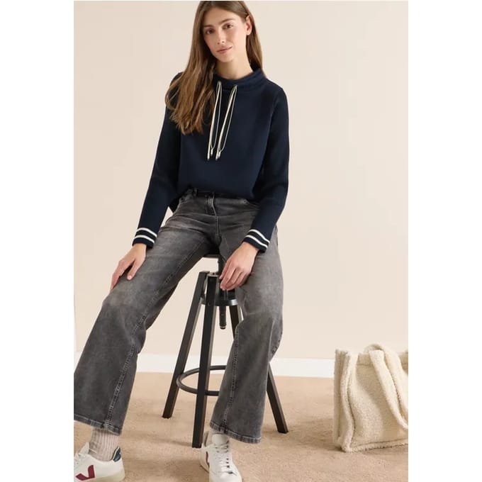 Sweater met gebreide mouwen