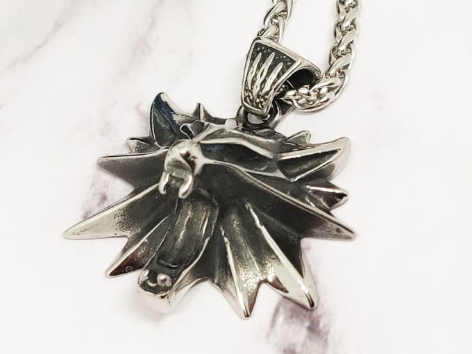 Mei's - Muse Wolf Head - ketting heren - The Witcher - RVS zilver - 70 cm