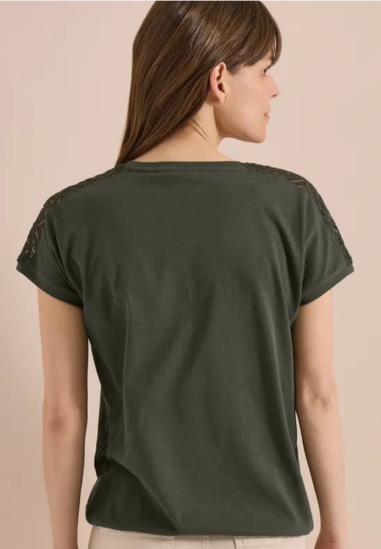 Shirt met overhangende schouders en kanten details