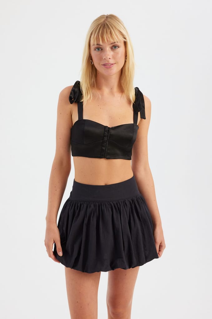 Lieve hals crop top met een strikdetail
