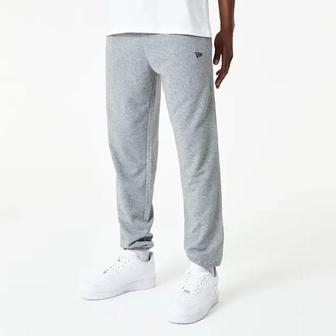 Jogging New Era Essentials
