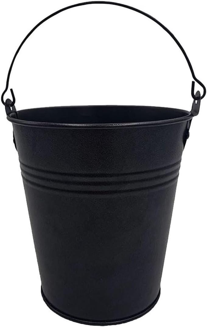 Barbecue accessoires voor optimale grillervaring, olie-emmer, vetopvangbak, rookoven en grill druppelbak