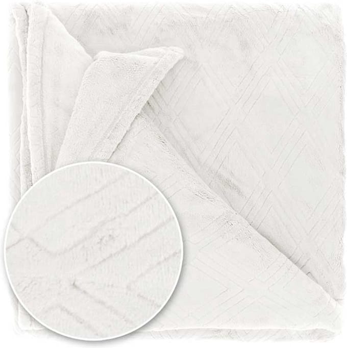D- Unique Living | Plaid Auke 150x200cm dove white