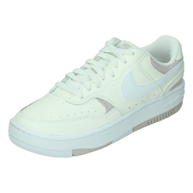 Nike Gamma Force Sneakers Dames