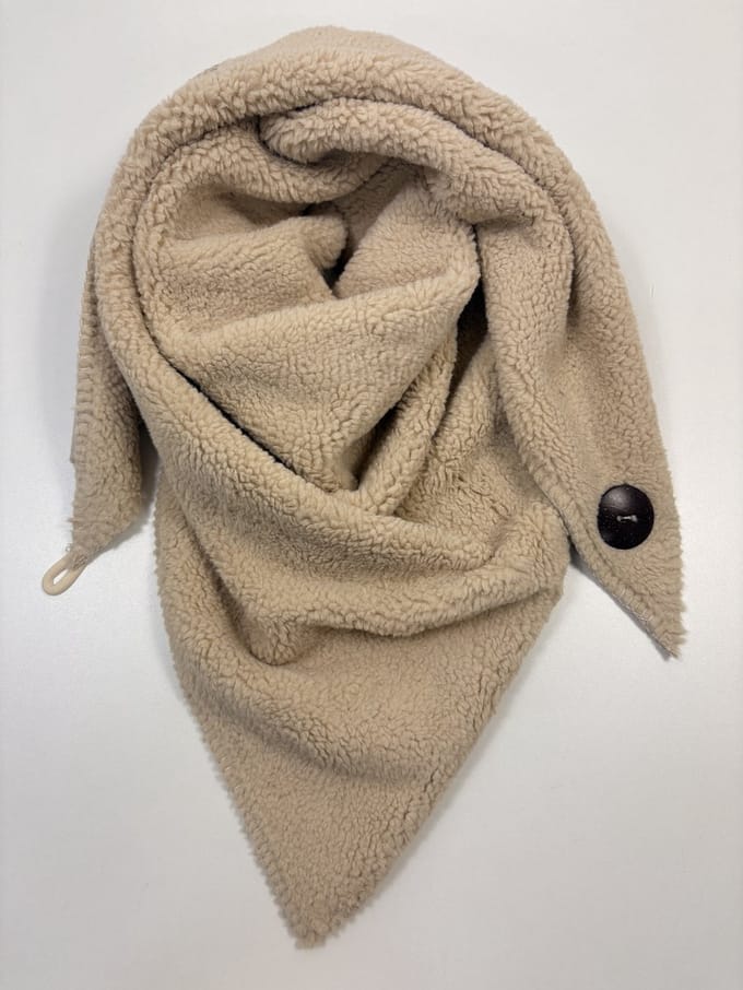 Driehoek winter Sjaal, Teddy van dik materiaal met knoop
