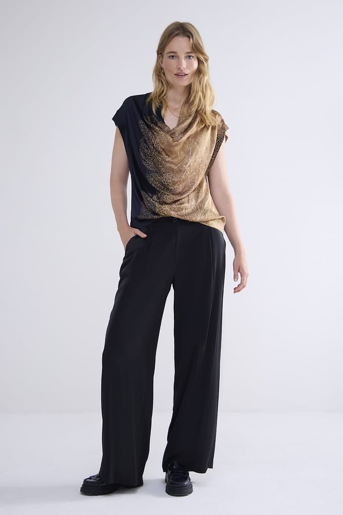 Summum Woman Top Border Print Camel Brown Maat: 34 | Blouses Outlet | Dames | Zwart